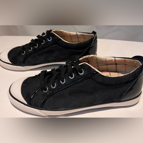 Women’s Coach Sneakers Barrett, Black signature Logo, Size 9B - Picture 3 of 11